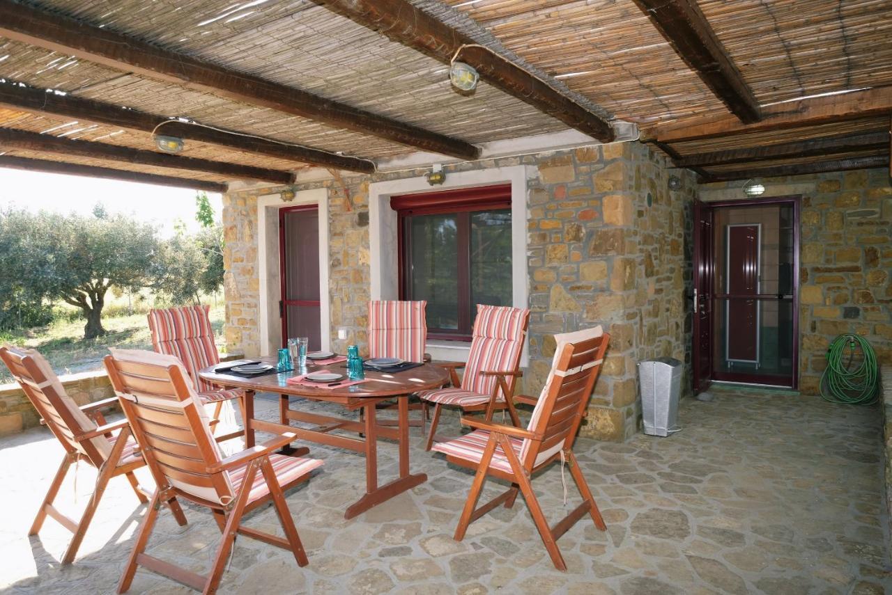 Villa Limnos Stone House Kalliopi Exterior foto